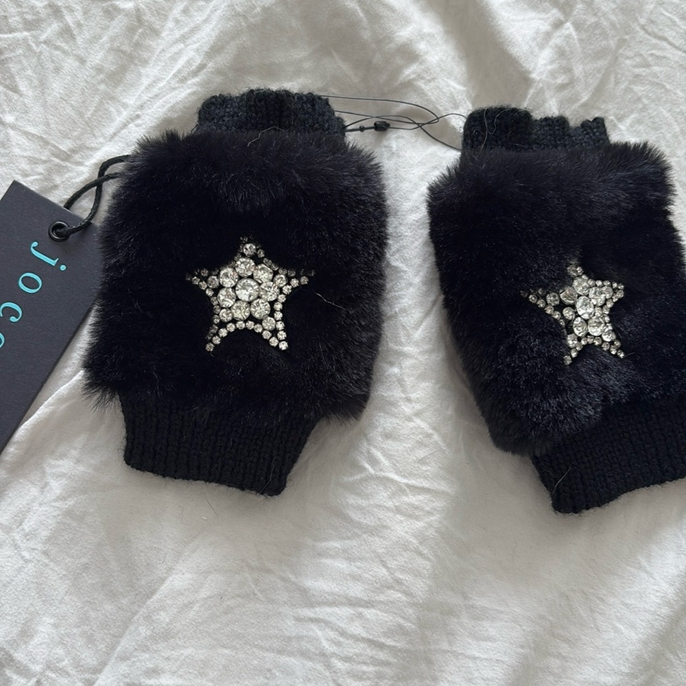 JOCELYN FAUX FUR FINGERLESS RHINESTONE MITTENS